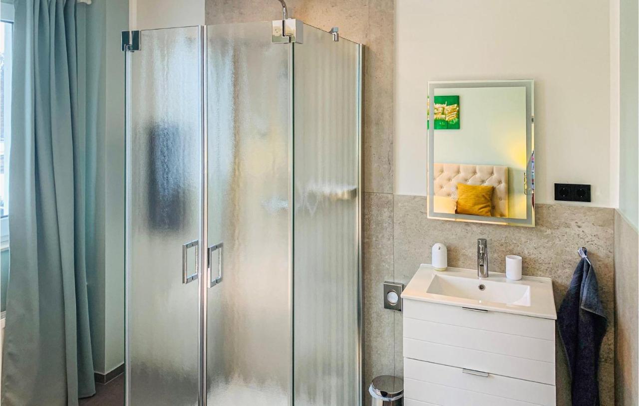 Beautiful Apartment In Mettmann With Wifi Exteriör bild